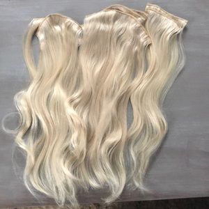 BELLAMI Clip In Extensions AND clip in pony tail